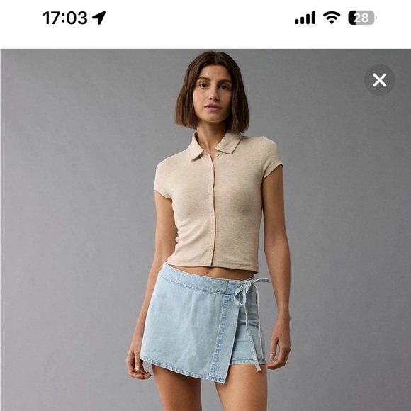 BNWOT American Eagle Cropped Button Up Collared Tee - Picture 5 of 5